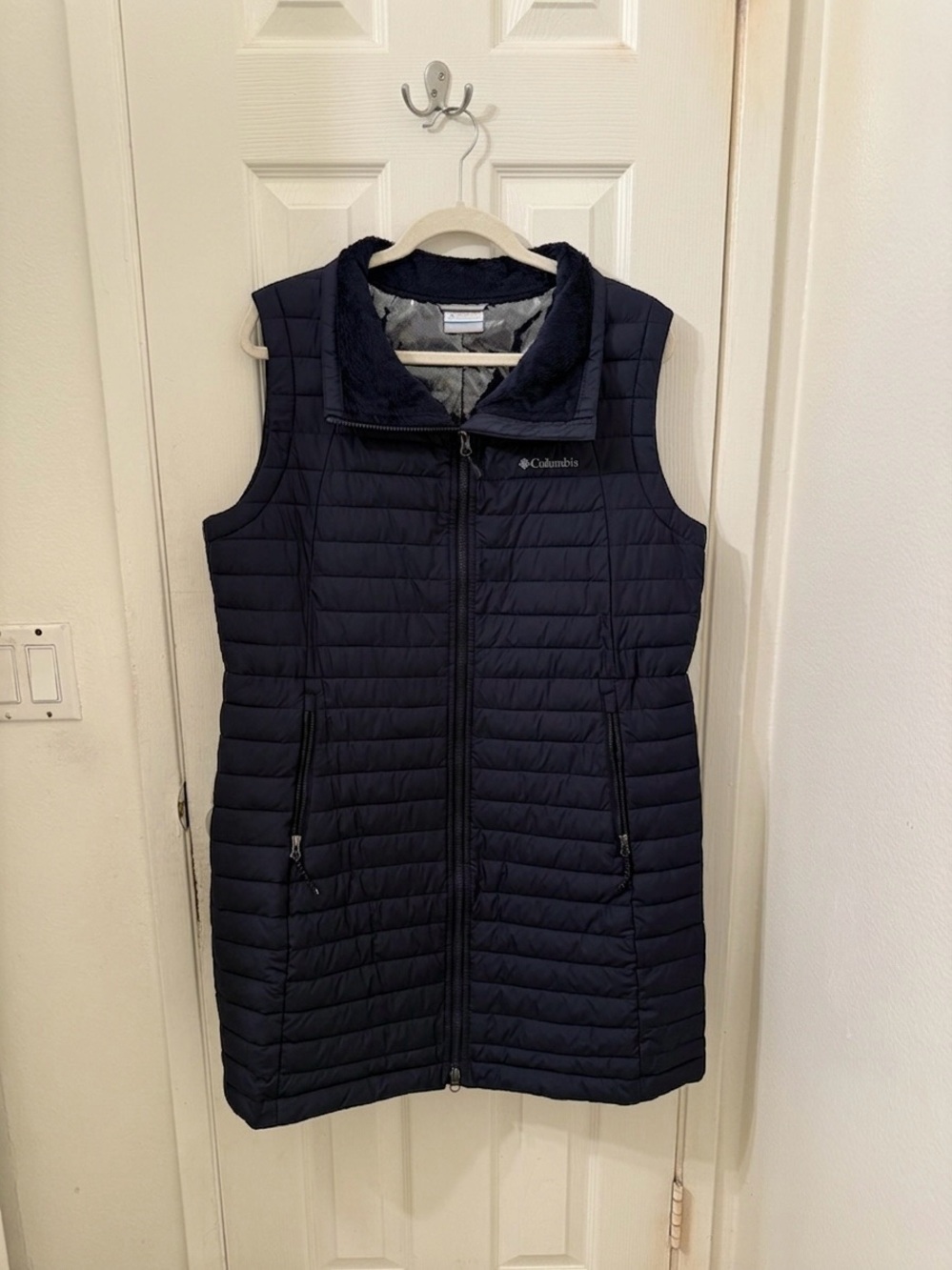 Women’s Columbia Navy Quilted Long Insulated Vest with Fleece Collar